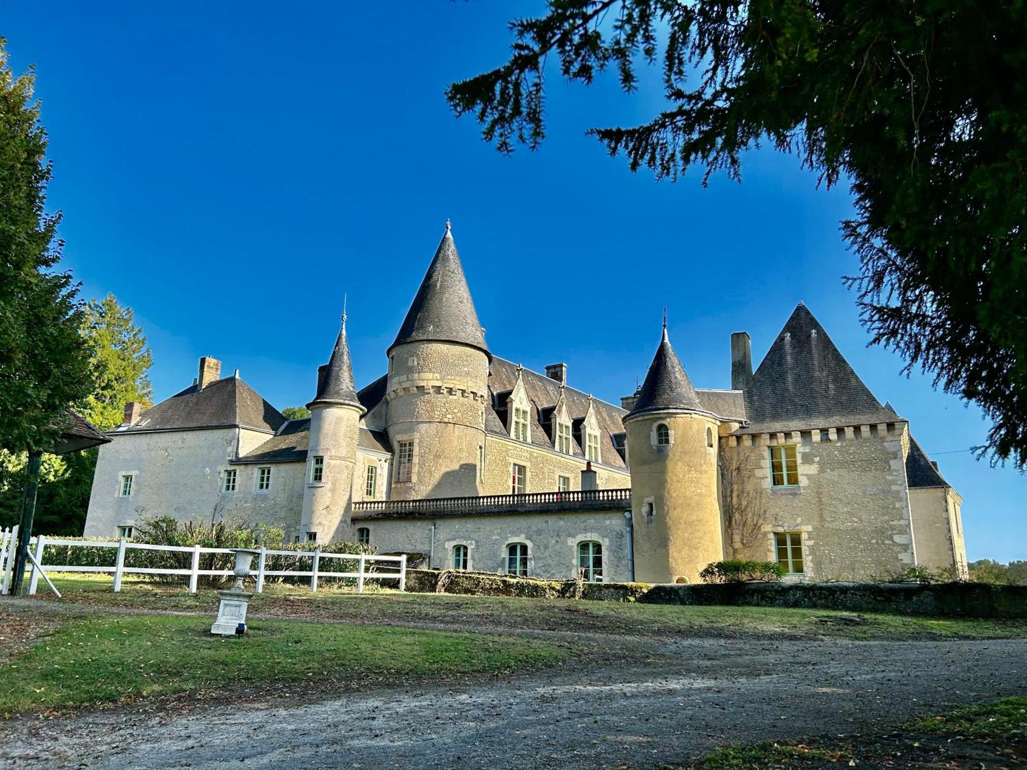 Gasthof Château Des Feugerets