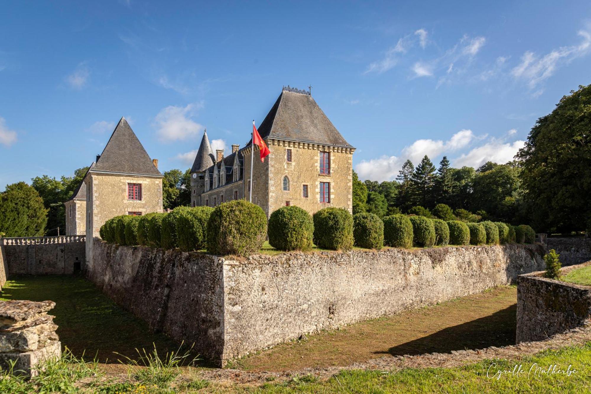 Château Des Feugerets * Belleme